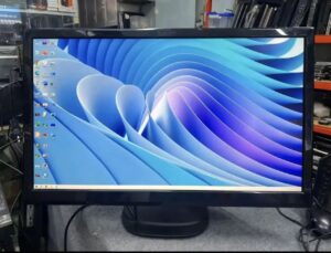 مانیتور Planar 27 inch کیفیت2k پنلips – بسیار تمیز