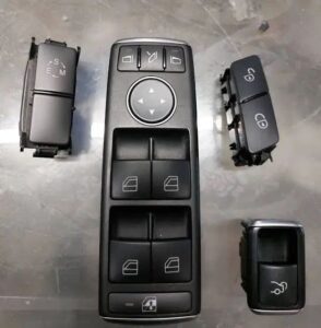 بازسازی نوشته و شکل دکمه‌های داشبورد سواری کامیون