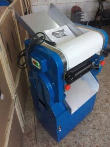 دستگاه تولید و برش رشته اش و پلو ( صابر کالا )